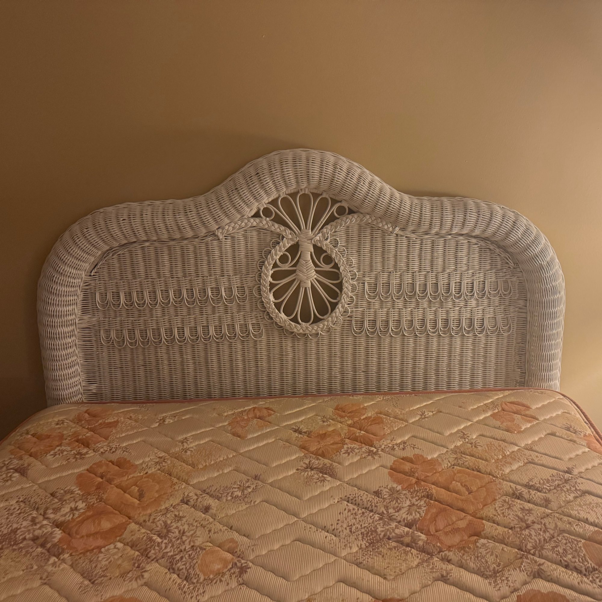Vintage White Wicker Headboard Arched Top Medallion Detail Cottage Coastal Boho