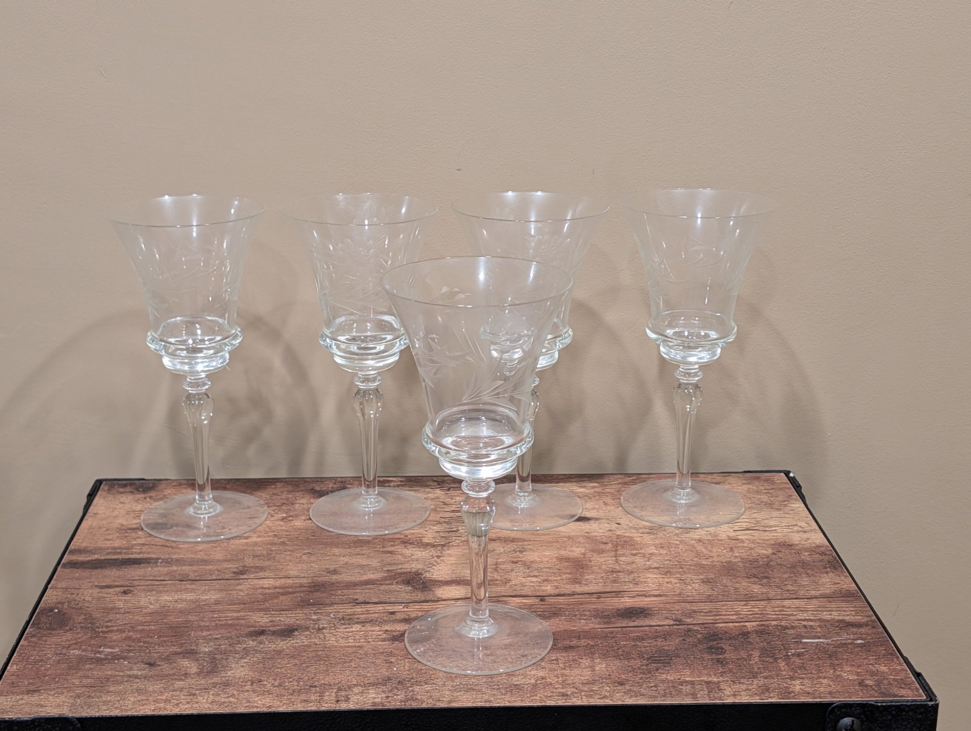 Vintage Etched Crystal Wine Glasses Set - Floral Wheat Pattern