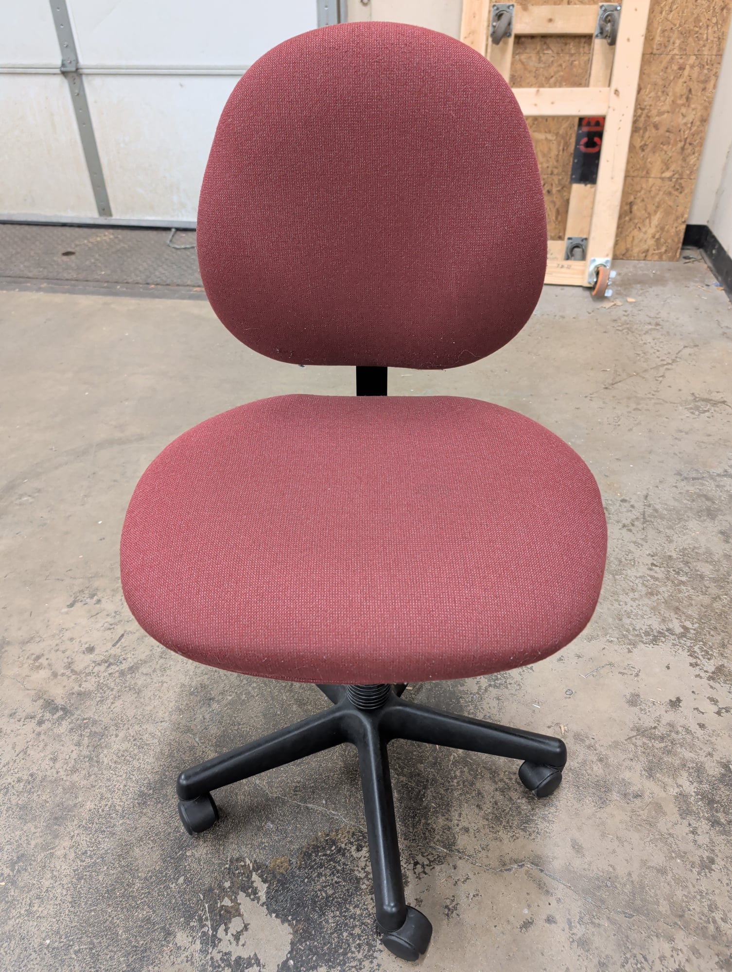 Globe Model 2950 Armless Rolling Office Chair Burgundy