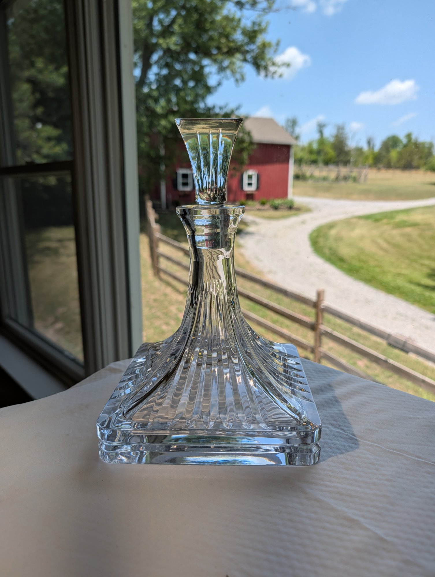 Waterford Crystal Decanter - Elegant Cut Crystal w/ Stopper