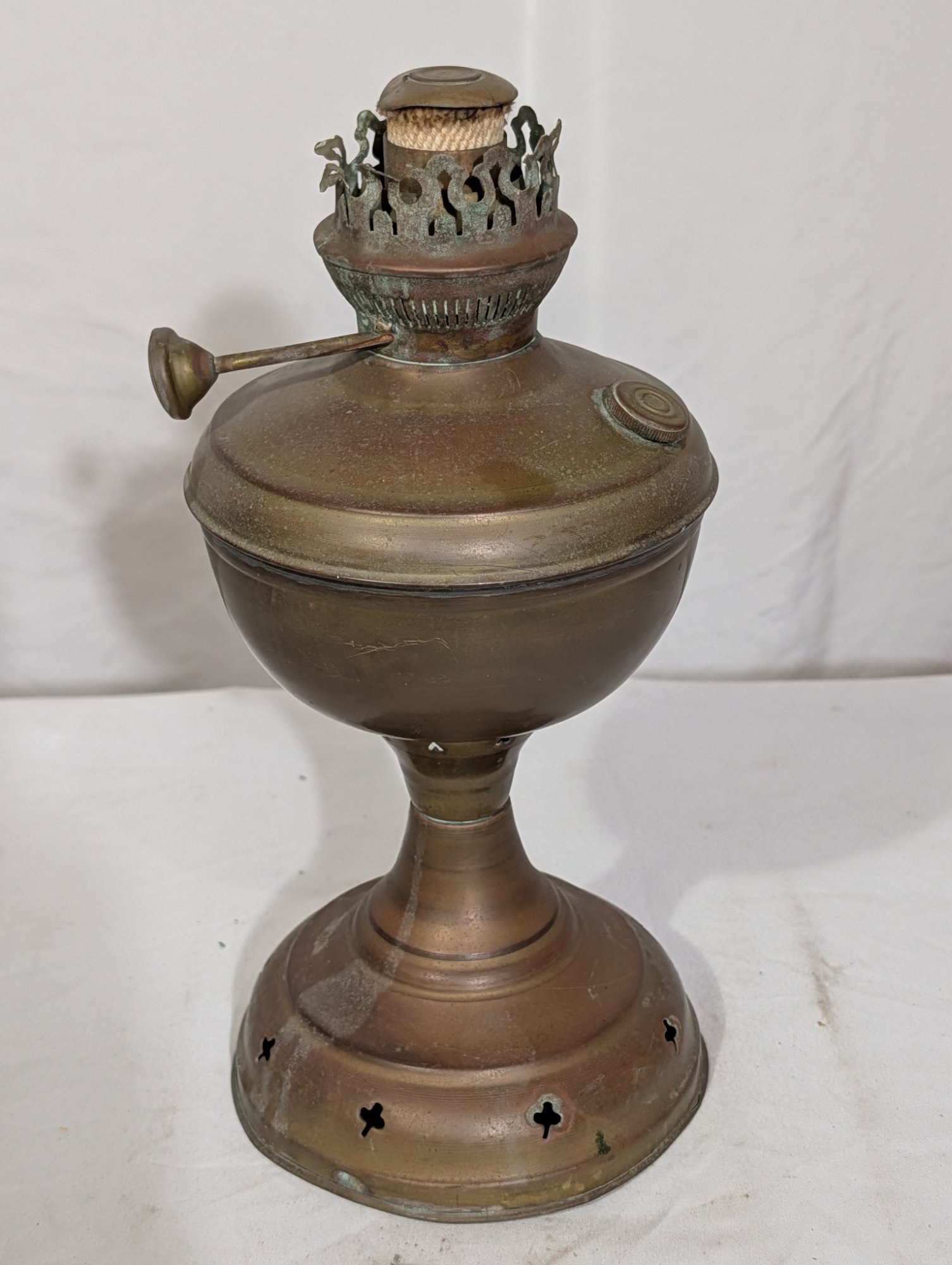 Antique Brass Pedestal Oil Lamp Base Flat Wick Burner Pierced Clover Foot No Chimney