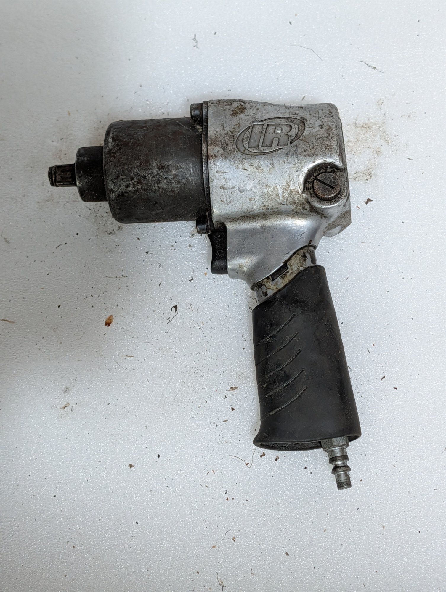 Ingersoll Rand Pneumatic Impact Wrench 1/2 in Drive D-handle Grip Air Tool Used