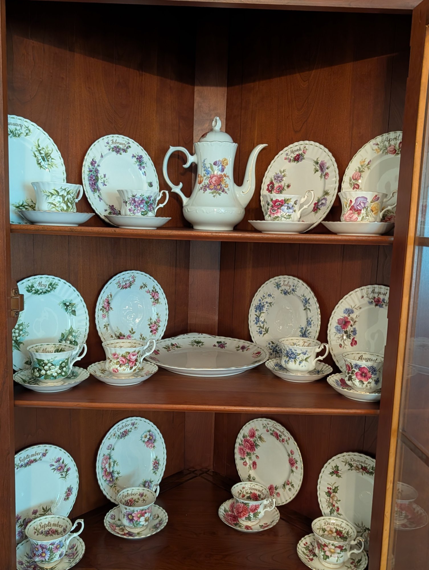 Royal Albert Old Country Roses Bone China Collection Lot